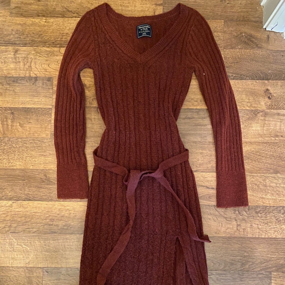Burgundy midi sweater dress